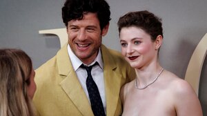 Μάργκαρετ Κουάλεϊ και Τομαζίν Μακέντζι υπόσχονται μία συναρπαστική πλοκή στο θρίλερ «Victorian Psycho»