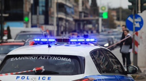 Τροχαίο ατύχημα στη λεωφόρο Κηφισού: Φορτηγάκι έπεσε σε κολώνα της ΔΕΗ