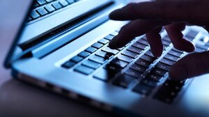  Χρυσοχοϊδης για ηλεκτρονικό έγκλημα: 89.343 κλήσεις το 2024 - 6.181 απάτες μέσω διαδικτύου