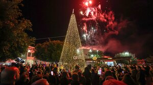 Με πολλά παιδικά χαμόγελα φωταγωγήθηκε το Χριστουγεννιάτικο δέντρο του Δήμου Μαλεβιζίου 