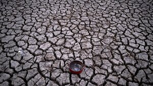 Μεσαρά: Σοβαρές εδαφικές υποχωρήσεις λόγω ανεξέλεγκτων γεωτρήσεων