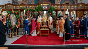 Με λαμπρότητα η Τρισαρχιερατική Θεία Λειτουργία στον Ιερό Ναό Αγίου Σπυριδώνος στο Σύδνεϋ