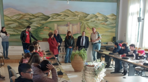 Κάλαντα και ευχές στον Δήμαρχο Μινώα Πεδιάδας Βασίλη Κεγκέρογλου και στους συνεργάτες του στο Καστέλλι