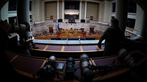 Βουλή: Κατά πλειοψηφία υπερψηφίστηκε στην αρμόδια Επιτροπή το ν/σ για την αναδιάρθρωση των σιδηροδρόμων