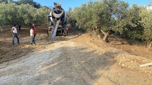 Χανιά: Τσιμεντοστρώσεις στο αγροτικό οδικό δίκτυο Κολυμπαρίου