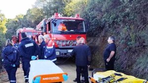 Αυτοκίνητο έπεσε σε πλαγιά στην Πάτρα - Απεγκλωβίστηκαν δύο ηλικιωμένοι