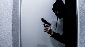 Νέα διάρρηξη με λεία-μαμούθ σε διαμέρισμα την Αγία Παρασκευή