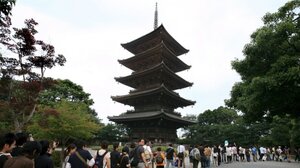 Ο Dior «ταξιδεύει» στο Κιότο για την επίδειξη της συλλογής Φθινόπωρο 2025