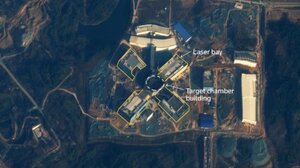 Financial Times: Η Κίνα ετοιμάζει τη «Στρατιωτική Πόλη του Πεκίνου» - 10 φορές το Πενταγώνου