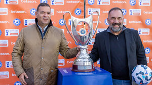 Το τρόπαιο του Κυπέλλου Ελλάδας Betsson ταξίδεψε στον Πειραιά! 