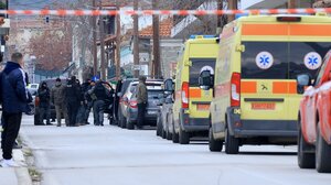 Θρίλερ στη Λάρισα: Προχωρούν οι διαπραγματεύσεις με τον δράστη τoυ διπλού φονικού