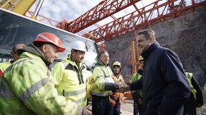 Μητσοτάκης στο Flyover: Η κυβέρνηση συνεχίζει απερίσπαστη το έργο της