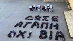 "Δώσε Αγάπη, όχι βία!" - Η υπόθεση του 3χρονου Άγγελου συγκλόνισε τους μαθητές
