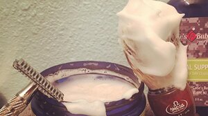 «Θαυματουργός» ο αφρός ξυρίσματος για το καθάρισμα του αυτοκινήτου