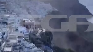 Σαντορίνη: Κατολίσθηση στην Καλντέρα την ώρα του ισχυρού σεισμού 4,9 Ρίχτερ