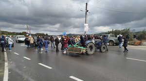 Στον κόμβο των Πεζών θα κόψουν την πίτα τους οι αγρότες!