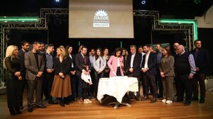 Η κοπή της πίτας του ΠΑΣΟΚ και τα καλά λόγια της Διαμαντοπούλου για την οργάνωση στο Ηράκλειο!