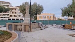 Παρέλαση με ανοικτή την πλατεία Ελευθερίας;