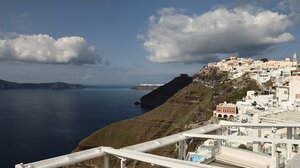 Μεγάλες ουρές στη Σαντορίνη για ένα εισιτήριο