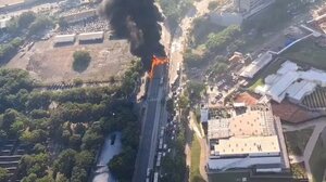 Βραζιλία: Αεροπλάνο έπεσε σε οχήματα σε λεωφόρο του Σάο Πάολο