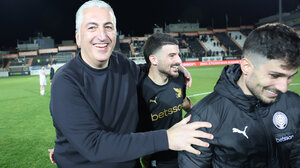 ΟΦΗ: Πανηγυρισμοί και «όλε» στο φινάλε - «Ομιλάρα φέρε μας το κύπελλο»