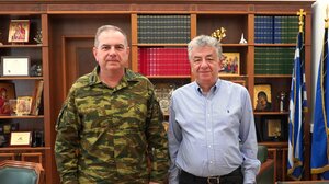 Στον Περιφερειάρχη Κρήτης ο νέος διοικητής της 44ης Στρατιωτικής Διοίκησης ΤΑΛΩΣ (πρώην ΣΕΑΠ) 