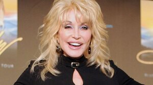 Η Ντόλι Πάρτον ευχαριστεί τους θαυμαστές της για τη στήριξή τους