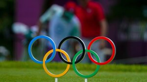 Tην επανένταξη της πυγμαχίας στους θερινούς Ολυμπιακούς Αγώνες του Λος Άντζελες 2028 προτείνει η ΔΟΕ