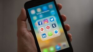 Σε θετικό πρόσημο και το 2025 η παγκόσμια αγορά smartphones