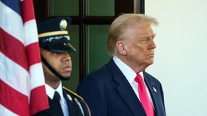 Ο Νιλ Γιανγκ ανησυχεί ότι θα του απαγορευτεί η είσοδος στις ΗΠΑ λόγω της κριτικής στον Τραμπ