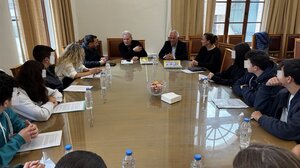 Ο Δήμαρχος Ηρακλείου συναντήθηκε με τους μαθητές του 8ου Γυμνασίου Ηρακλείου