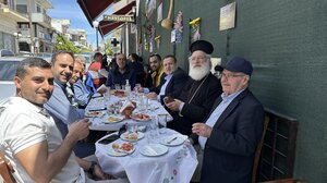 Βασίλης Κεγκέρογλου: Εορταστική βόλτα και πασχαλινές ευχές