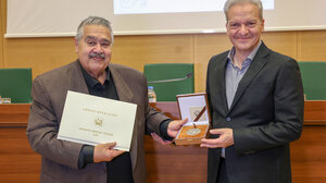 Απονεμήθηκε το «Βραβείο Ηθικής Τάξεως» στο Μηνά Μαυροειδή