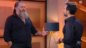 Εκνευρισμένος ο Βοριζανός μελισσοκόμος στο Dragons' Den