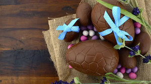 Η νέα τάση του Πάσχα: Αυγά με απομίμηση σοκολάτας