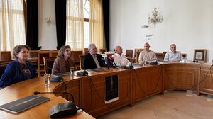 Ανοίγει τις πύλες της η έκθεση «Πέρασμα στο Φως» του Χρήστου Μποκόρου στις 4 Απριλίου - video