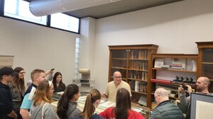 Γερμανοί αθλητές στην Κεντρική Βιβλιοθήκη και το Εργαστήριο Παπυρολογίας στο Πανεπιστήμιο Κρήτης