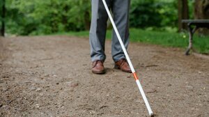 Γυαλιά με τεχνητή νοημοσύνη υπόσχονται να αντικαταστήσουν το μπαστούνι των τυφλών