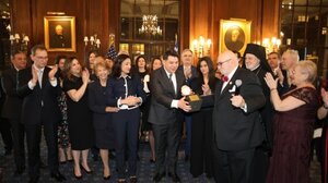 Τιμήθηκε από την ομογένεια ο Τζορτζ Τσούνης