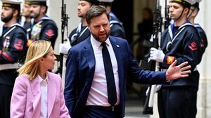 Γονείς για τέταρτη φορά ο Τζέι Ντι Βανς και η σύζυγός του