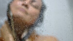 Αυτή είναι η καλύτερη ώρα της ημέρας για ντουζ – και υπάρχουν λόγοι