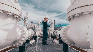 Άλμα στα 70 ευρώ κάνει το φυσικό αέριο - Εκρηκτικό κλίμα στη αγορά μετά τις επιθέσεις σε ενεργειακές εγκαταστάσεις στο Κατάρ