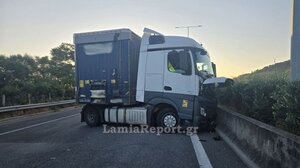 Τροχαίο με νταλίκα στη Φθιώτιδα - Ο οδηγός έχασε τον έλεγχο του οχήματος