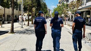Πεζές περιπολίες: ελέγχουν, αποτρέπουν, ενημερώνουν και …φωτογραφίζονται