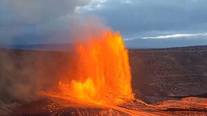 Το ηφαίστειο Κιλαουέα της Χαβάης «ξύπνησε» πάλι και συνεχίζει τις εκρήξεις του 