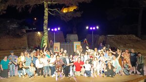 Φώναξαν από σκηνής... «Μένουμε πάντα παιδιά»!