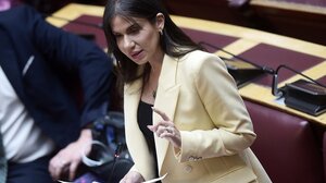 Ελένη Βατσινά: Νέα παρέμβαση στη Βουλή για τους δανειολήπτες σε ελβετικό φράγκο