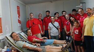 Η ομάδα μπάσκετ των εργαζομένων ΠΑΓΝΗ συμμετείχε σε εθελοντική αιμοδοσία