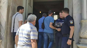 «Θα τον σκότωνα με τα χέρια μου, αν ήξερα ότι κακοποιούσε το παιδί μου» ισχυρίζεται η μάνα που έπαθε εγκεφαλικό 