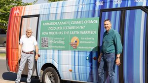 Στους δρόμους της Καλαμάτας το πρώτο λεωφορείο που "μιλά" για την κλιματική αλλαγή